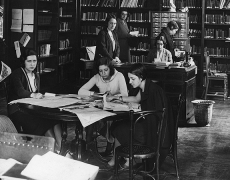 100 AÑOS EN FEMENINO